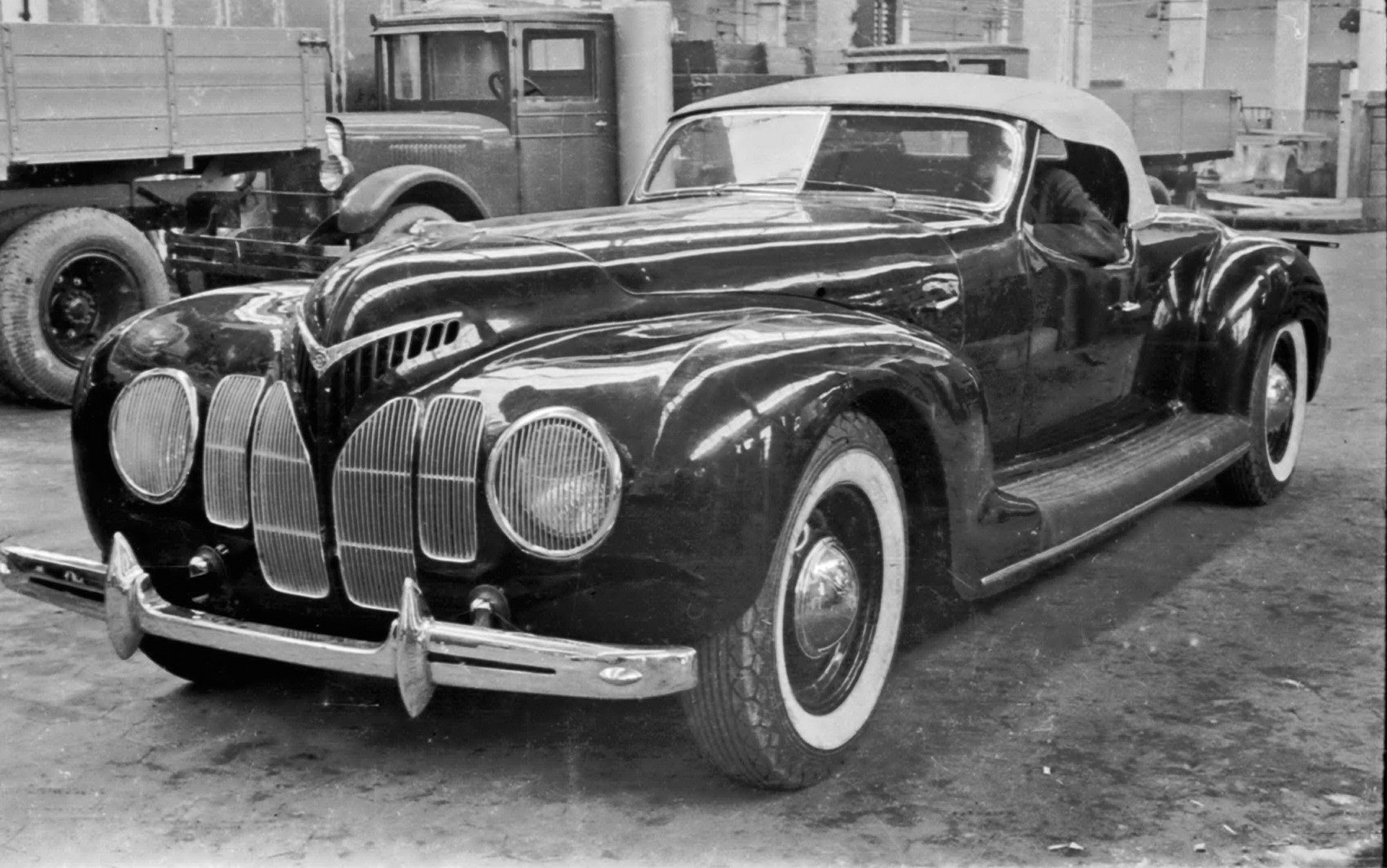 Автомобиль ЗИС-101-спорт. Картинка