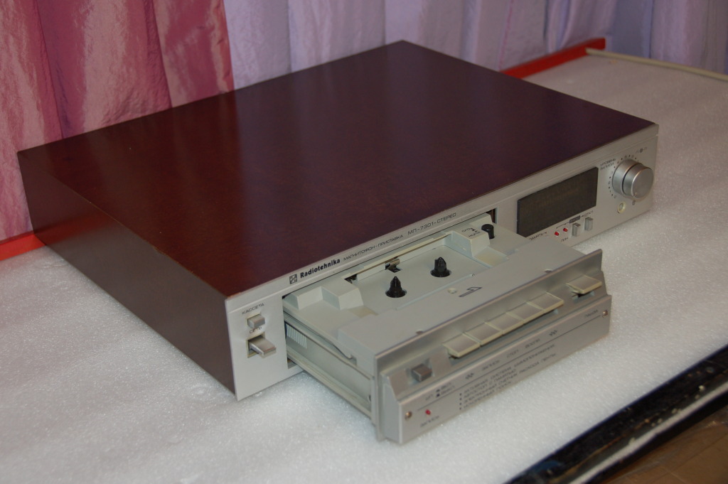 фото. Магнитофон Radiotehnika МП-7301 С