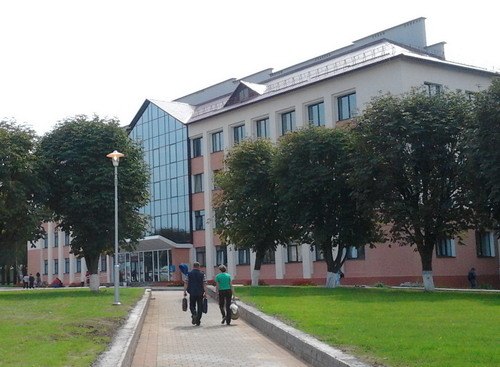 Центральная площадь в Горках. Город Горки
