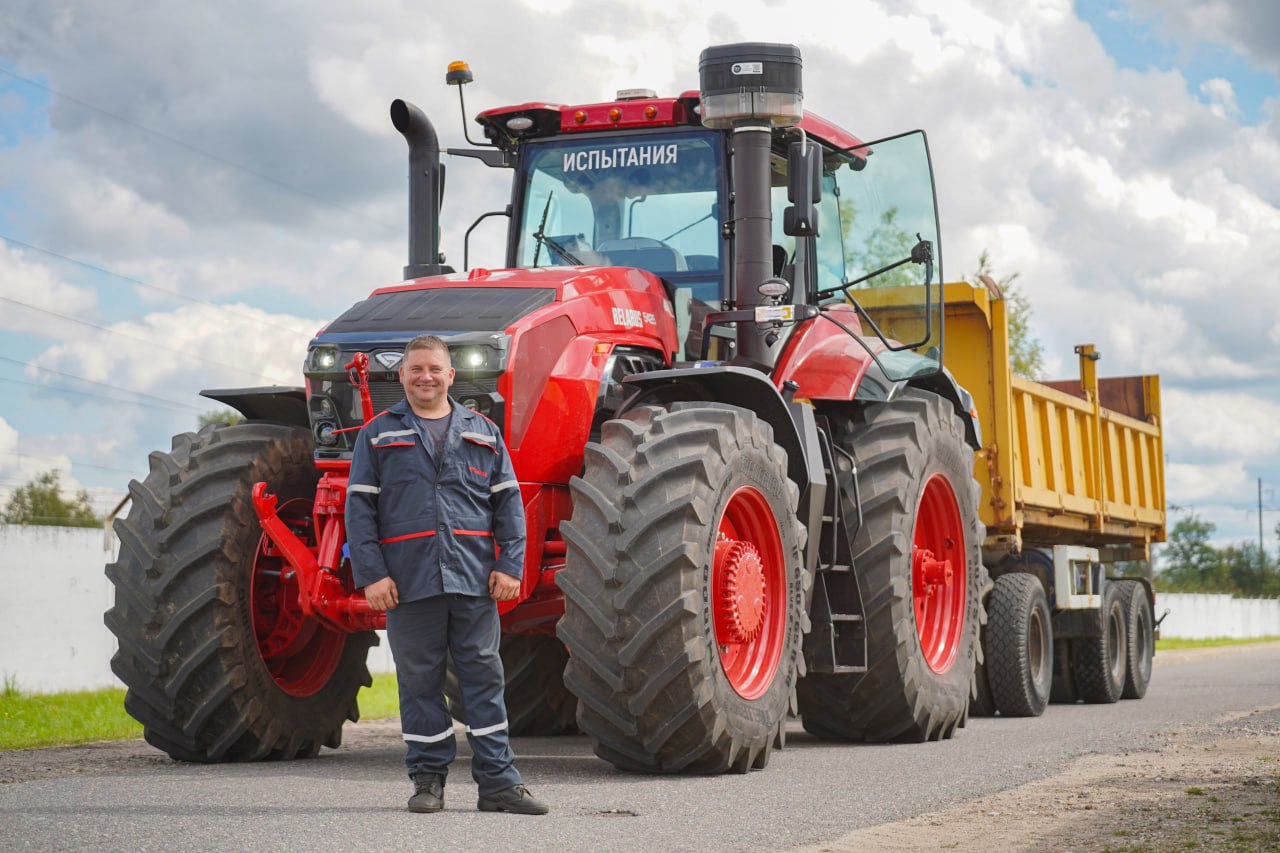 ������� Belarus-5425. ����. ��������