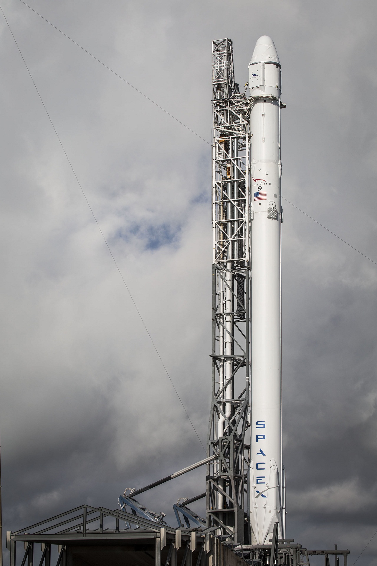 Falcon 9 � Dragon ������ � ������� . ������ ������.   ����. 