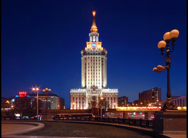 Гостиница Ленинградская в Москве фото
