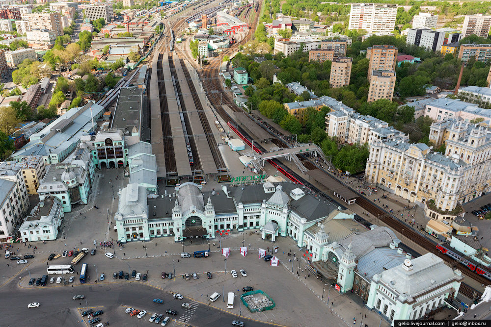 Фото Белорусского вокзала с высоты птичьего полета.  фото