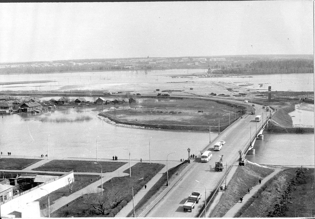 ��� 1974 �������� ��������� ��� ���