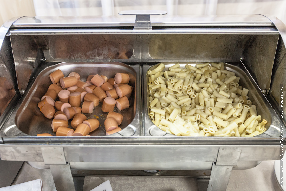 сосиски макароны теплоход «Н.А.Некрасов»