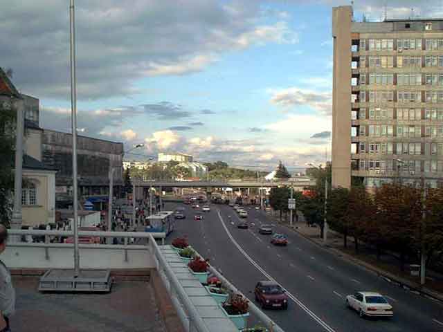     2003  