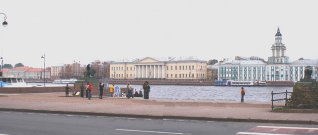 Университетская набережная. Фотография